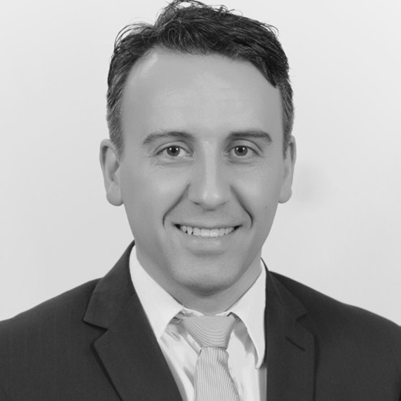 Dr. Tiago Lansini