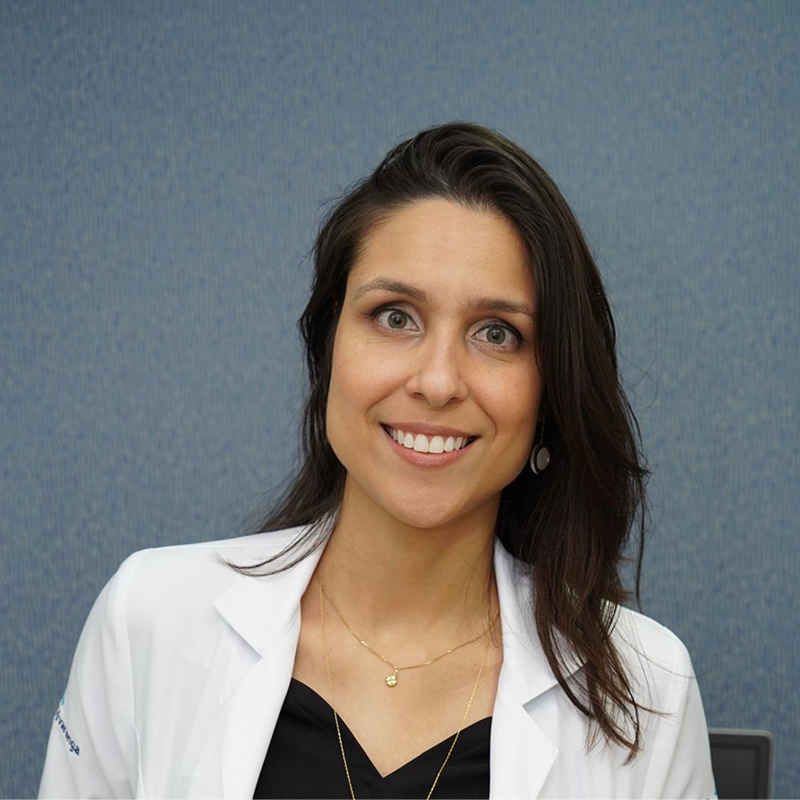 Dra. Camila Campelo